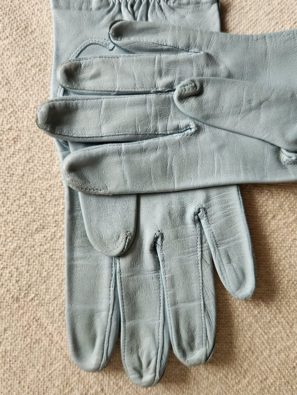 Vintage Baby Blue Spring Leather Gloves - Size 7
